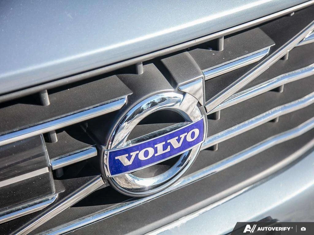 Volvo XC60 * ПОДГРЕВ * ПАНОРАМА * OT ПРЕДСТАВИТЕЛСТВО - изображение 8