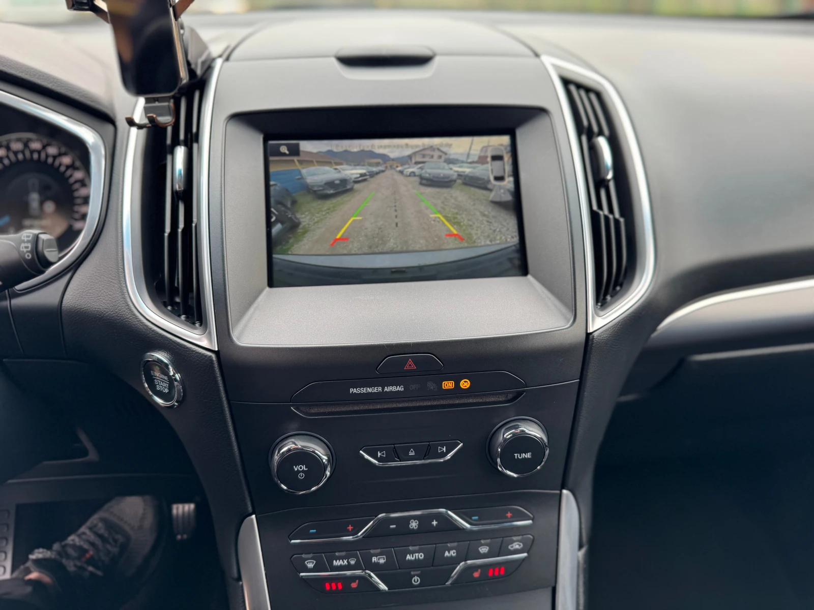 Ford Kuga Edge 2.0TDCI * TITANIUM* NAVI* DISTRONIC, снимка 15 - Автомобили и джипове - 54214473