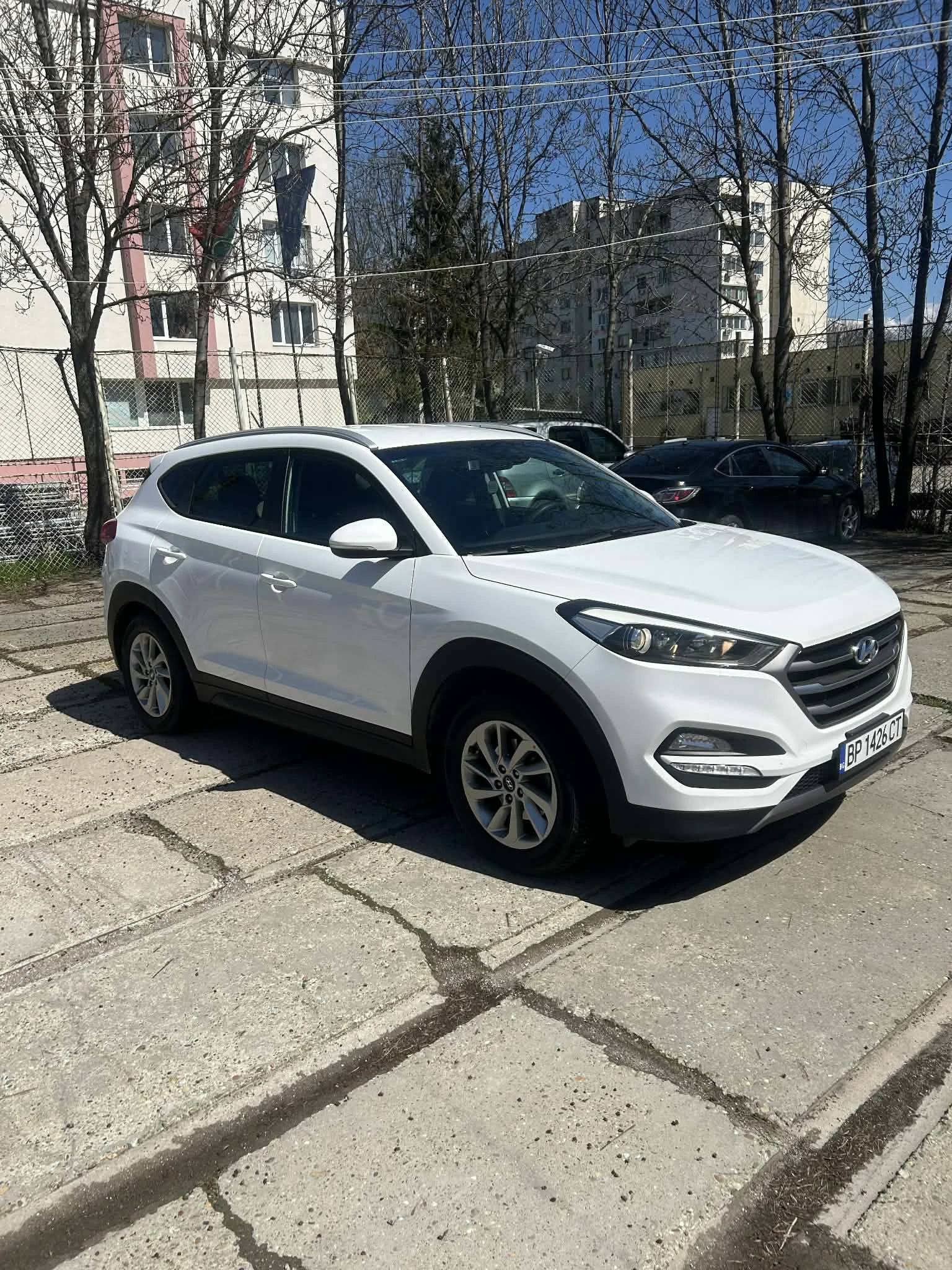 Hyundai Tucson, снимка 11 - Автомобили и джипове - 54223058