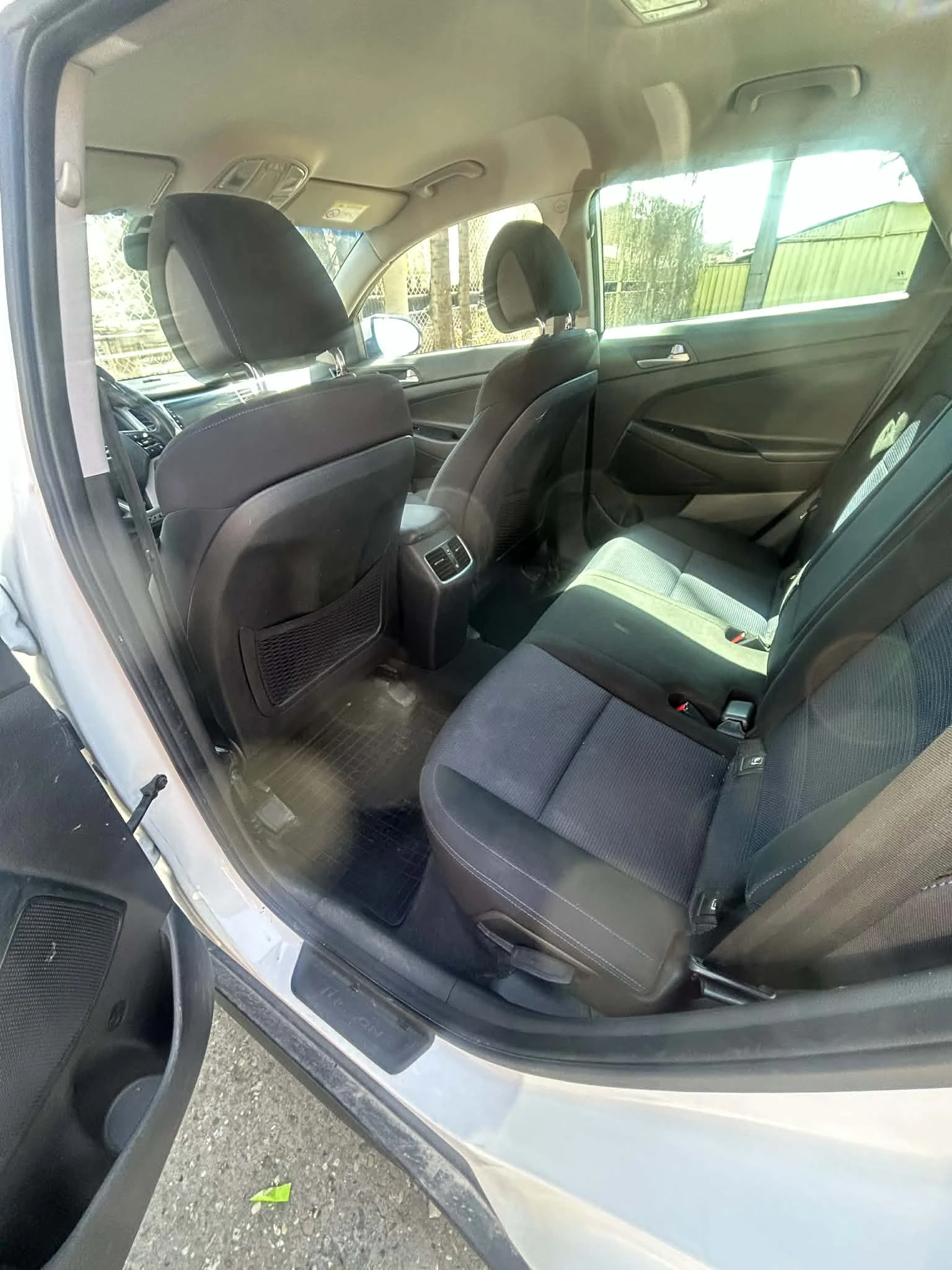 Hyundai Tucson, снимка 8 - Автомобили и джипове - 54223058