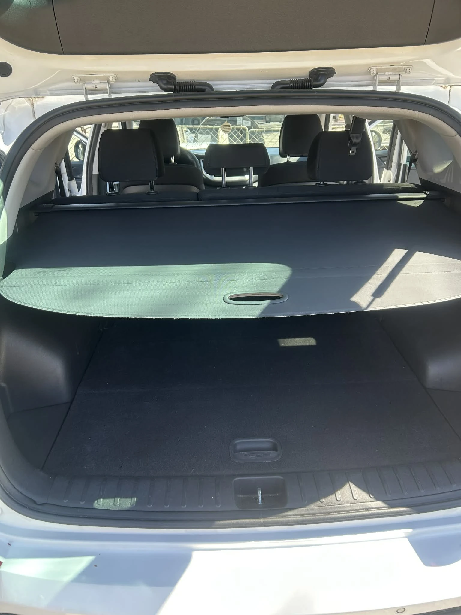 Hyundai Tucson, снимка 13 - Автомобили и джипове - 54223058