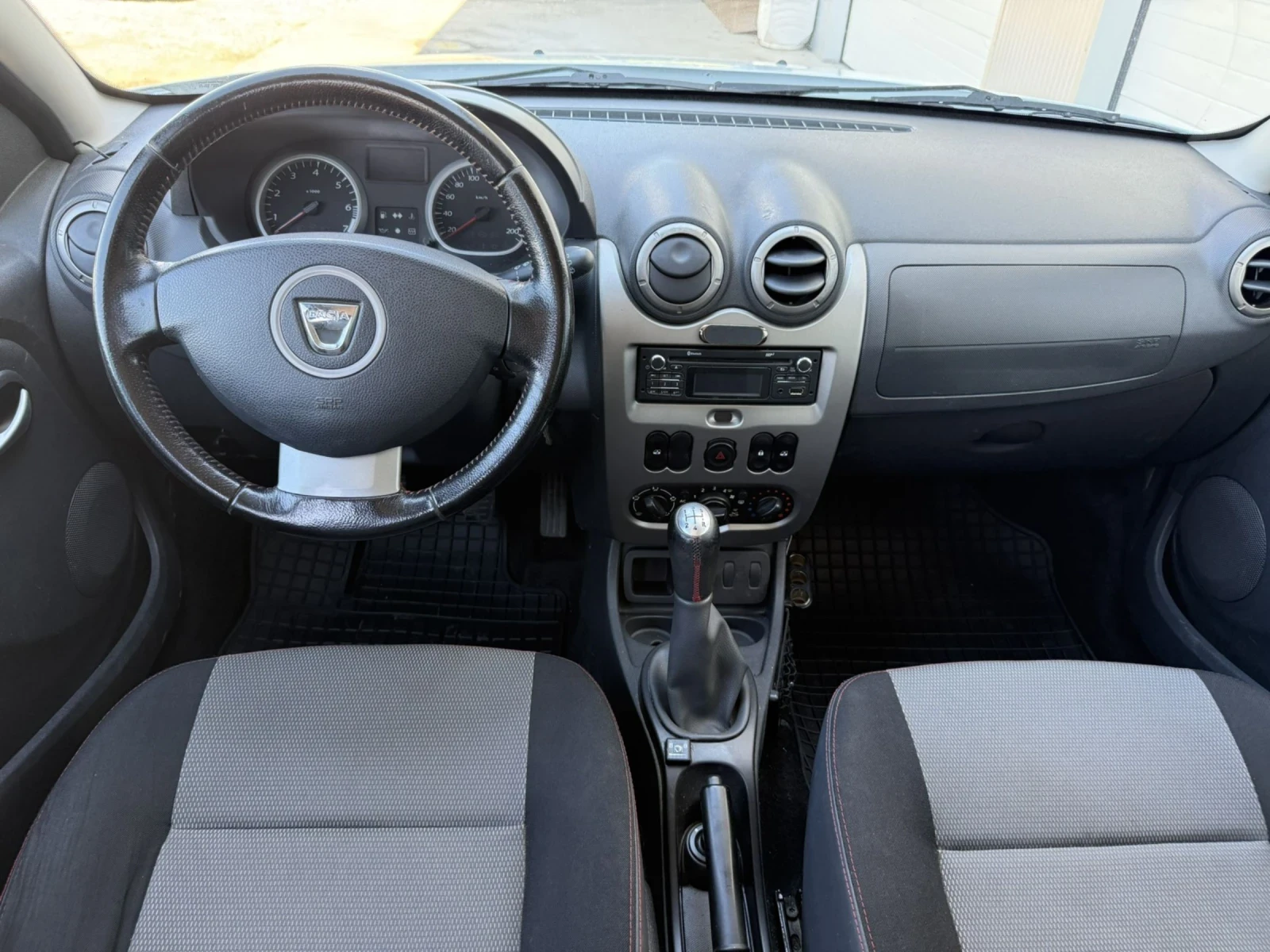 Dacia Duster 1.6i GAS-BENZIN | Mobile.bg � ����������� 11