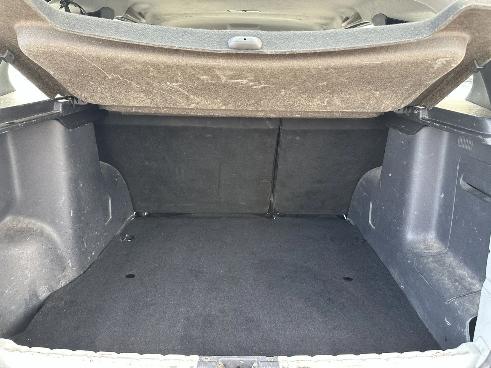 Dacia Duster 1.6i GAS-BENZIN, снимка 8 - Автомобили и джипове - 54248109