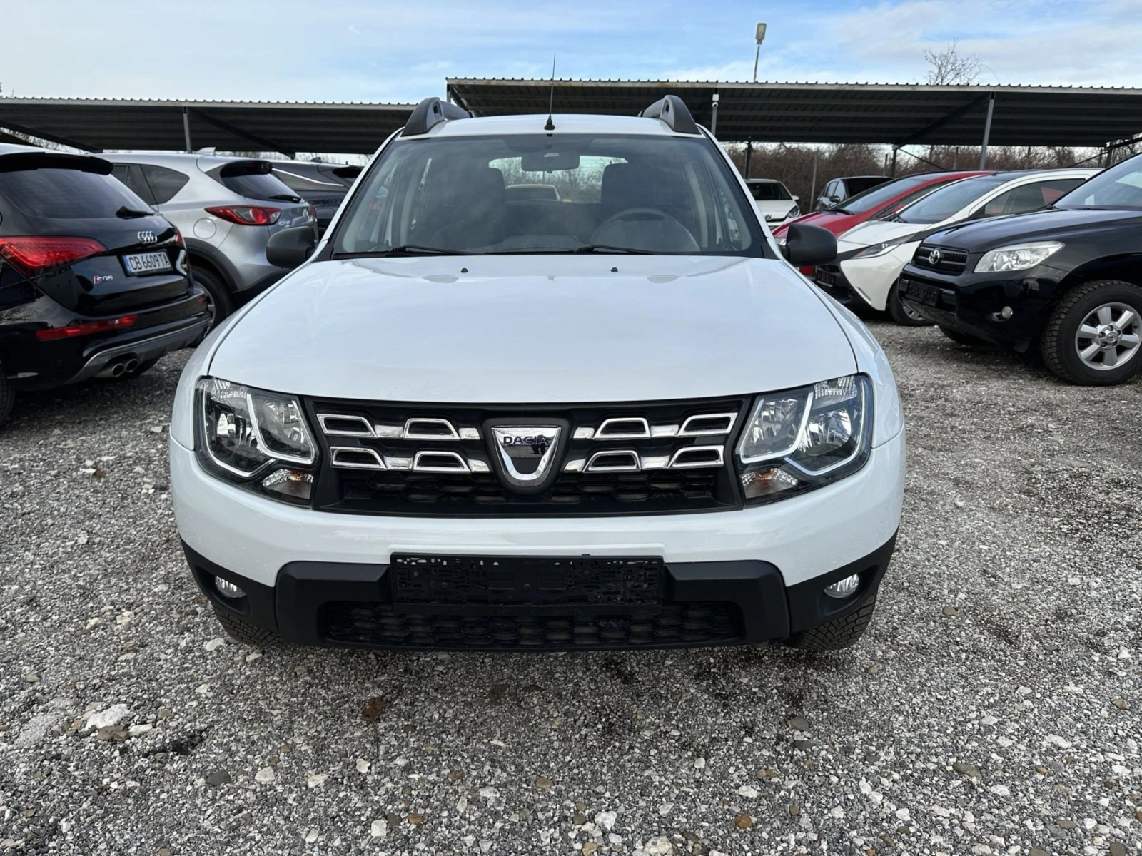 Dacia Duster 1.6i GAS-BENZIN, снимка 7 - Автомобили и джипове - 54248109