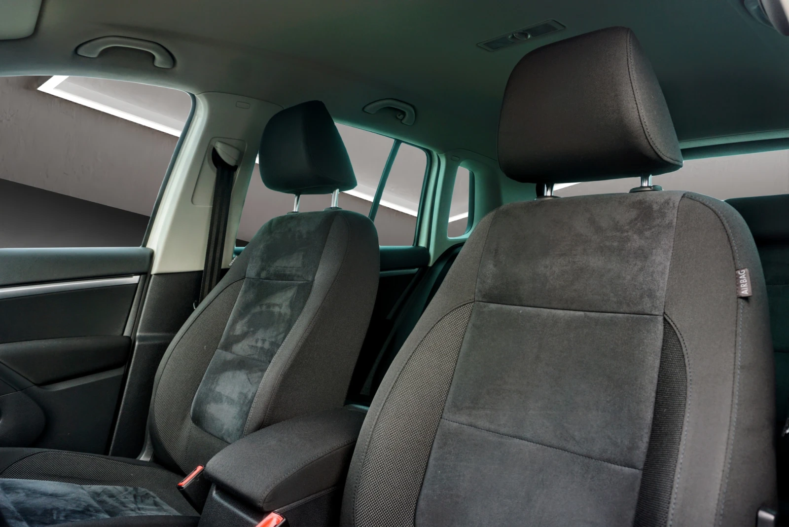 VW Tiguan 2.0TDI 4MOTION DSG TRACK&STYLE, снимка 10 - Автомобили и джипове - 54270098