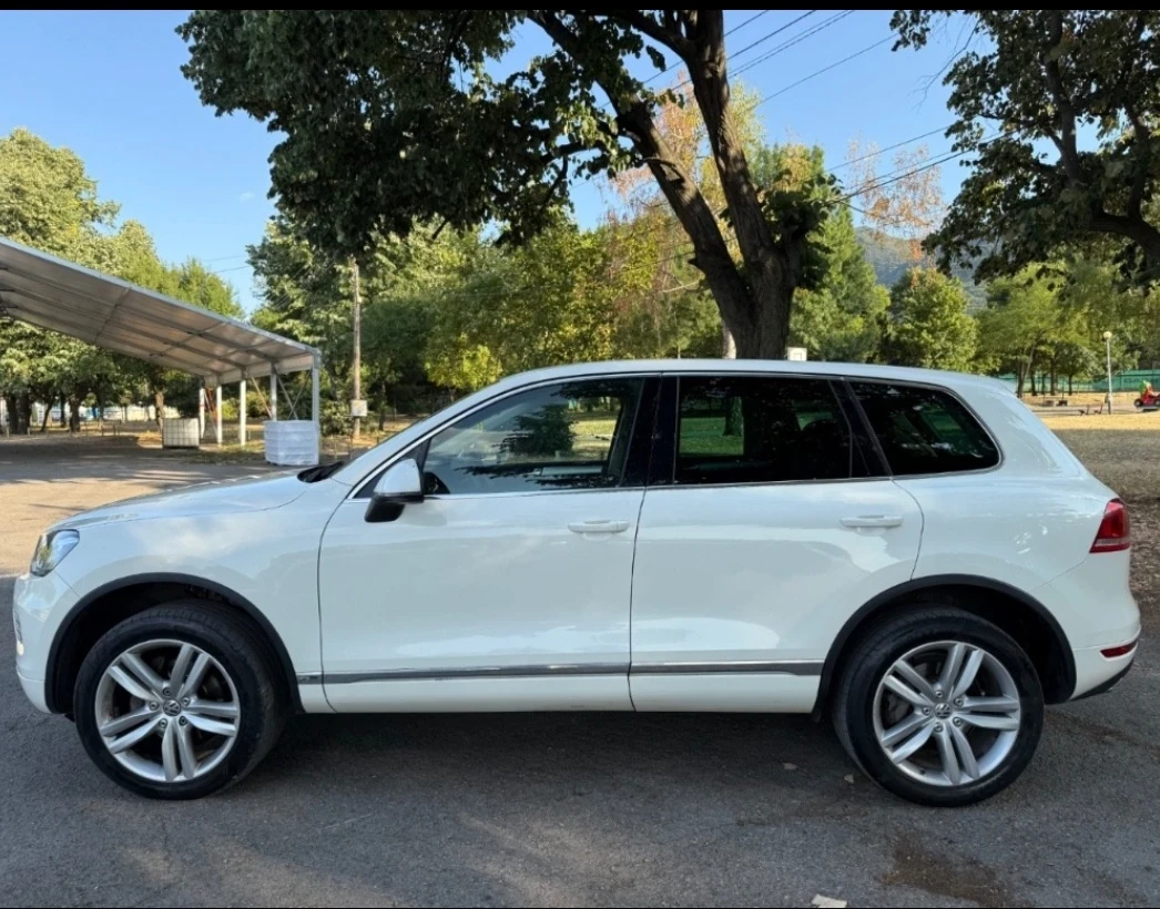 VW Touareg, снимка 3 - Автомобили и джипове - 54382128
