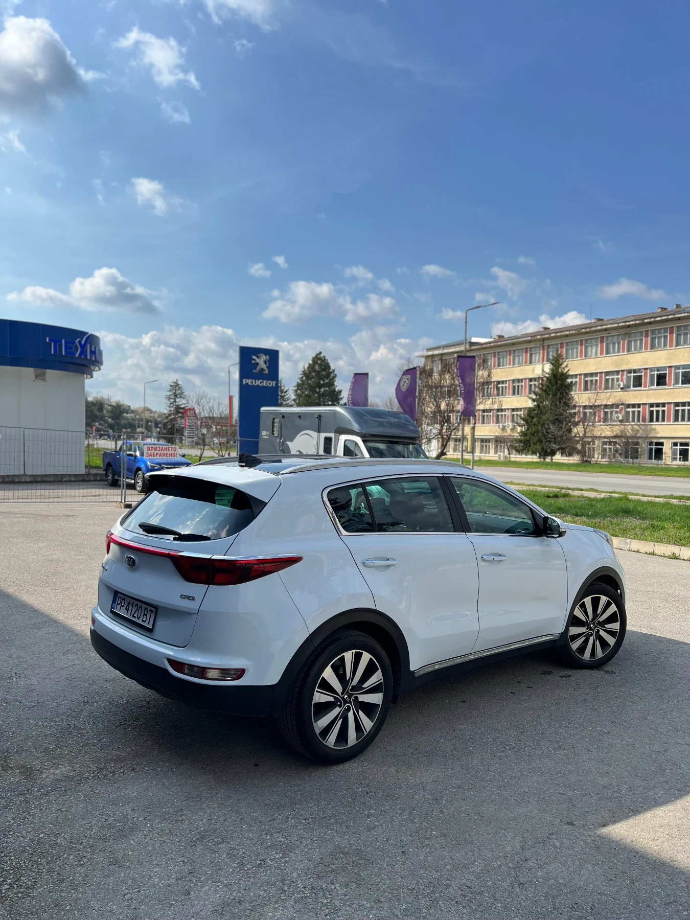 Kia Sportage 1.7 2WD, снимка 3 - Автомобили и джипове - 54496047