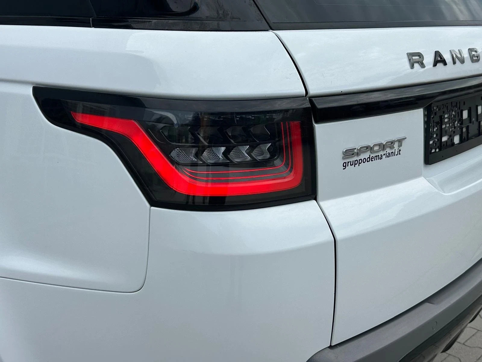 Land Rover Range Rover Sport 3.0 HSE, снимка 7 - Автомобили и джипове - 54868799
