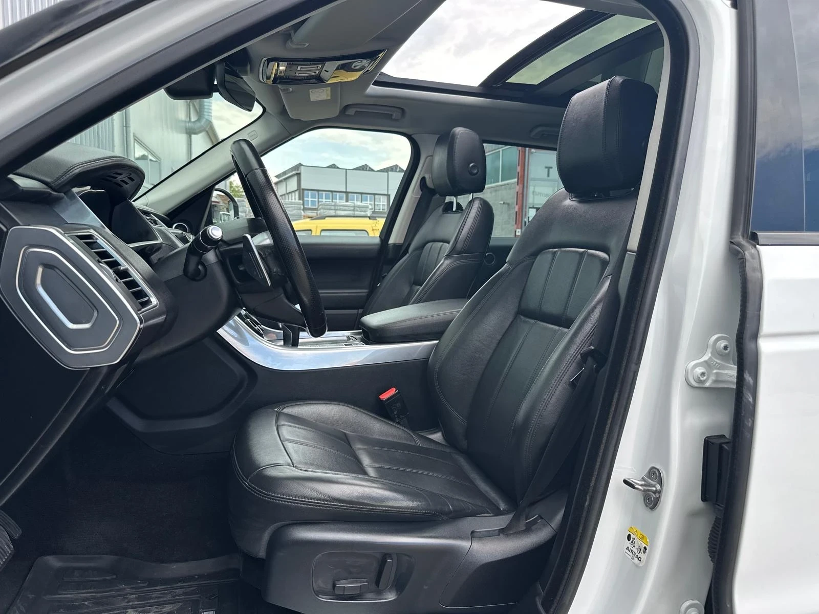 Land Rover Range Rover Sport 3.0 HSE, снимка 10 - Автомобили и джипове - 54868799