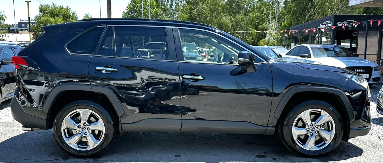 Toyota Rav4 2.5HYBRID 222HP AWD JBL PANO CAMERA ГАРАНЦИЯ, снимка 4 - Автомобили и джипове - 55241343