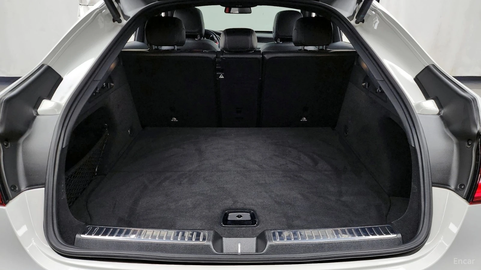 Mercedes-Benz GLC 63 AMG S* 4MATIC* DISTRONIC* ПОДГРЕВ* 360* КАМЕРА* , снимка 15 - Автомобили и джипове - 55464572