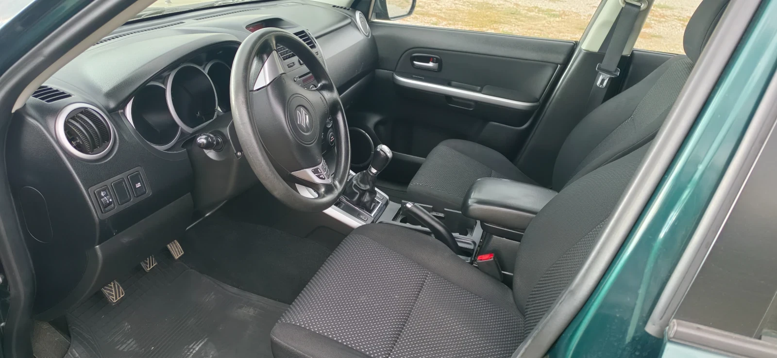 Suzuki Grand vitara, снимка 5 - Автомобили и джипове - 56251999