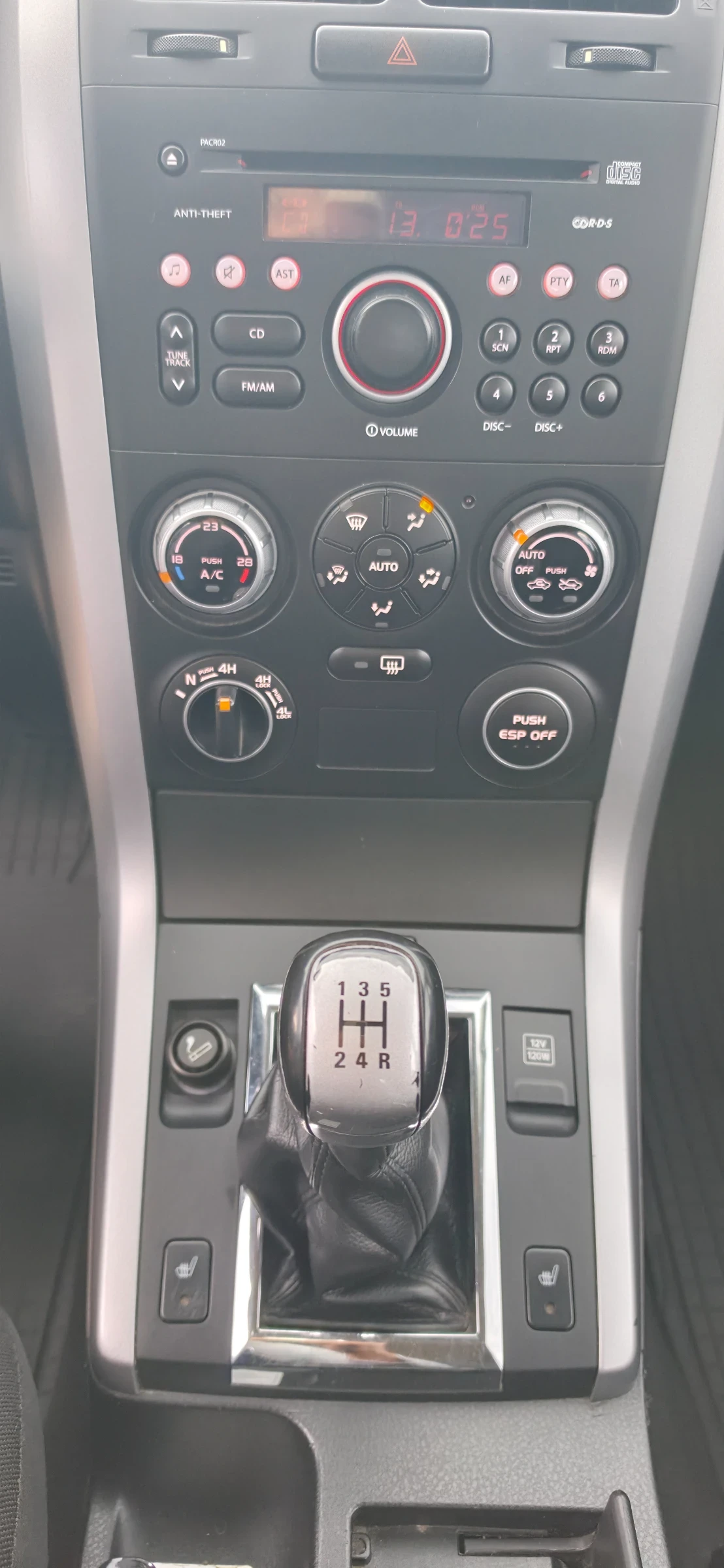 Suzuki Grand vitara, снимка 6 - Автомобили и джипове - 56251999