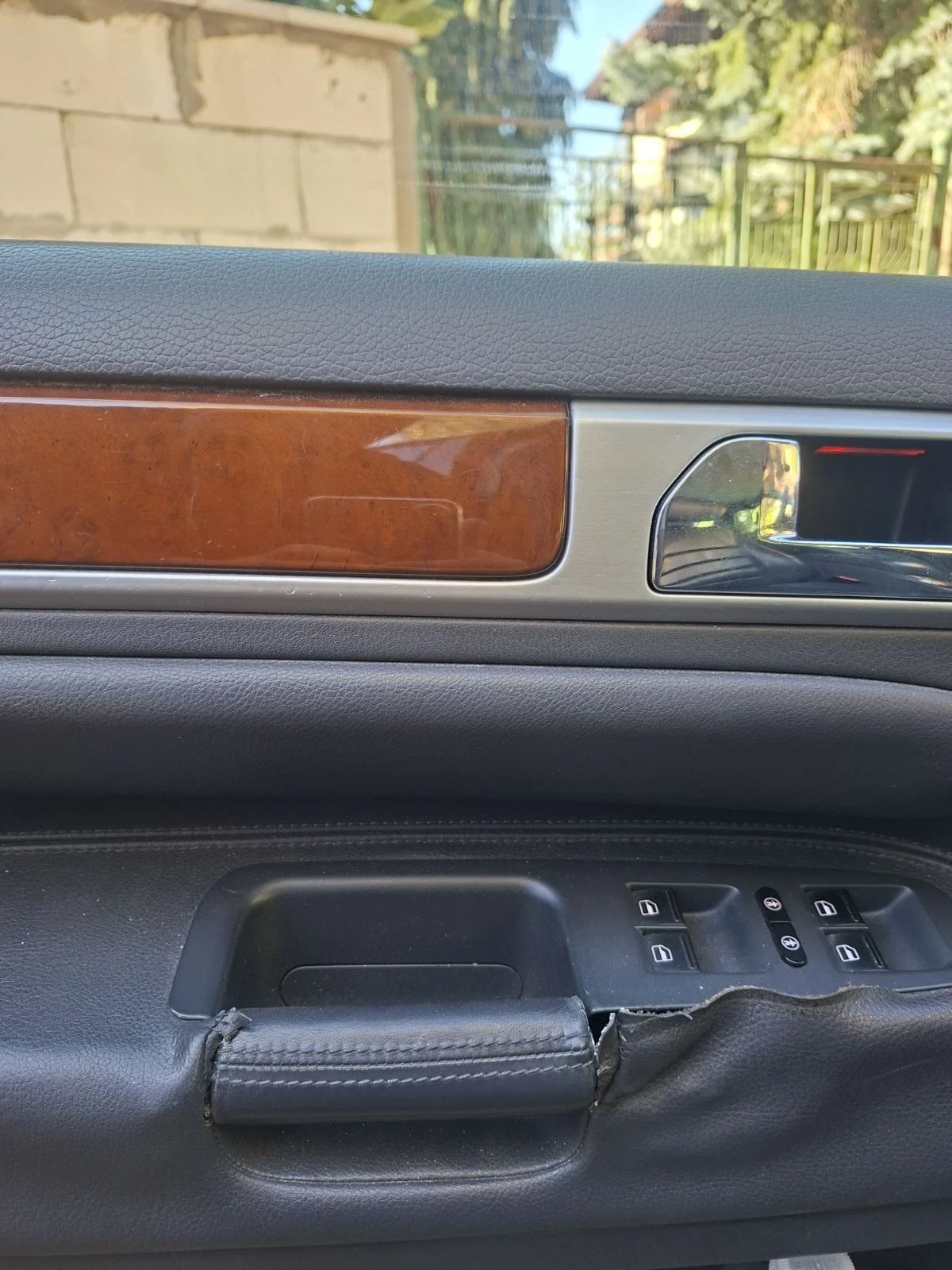 VW Touareg 3.0TDI, снимка 15 - Автомобили и джипове - 56337838