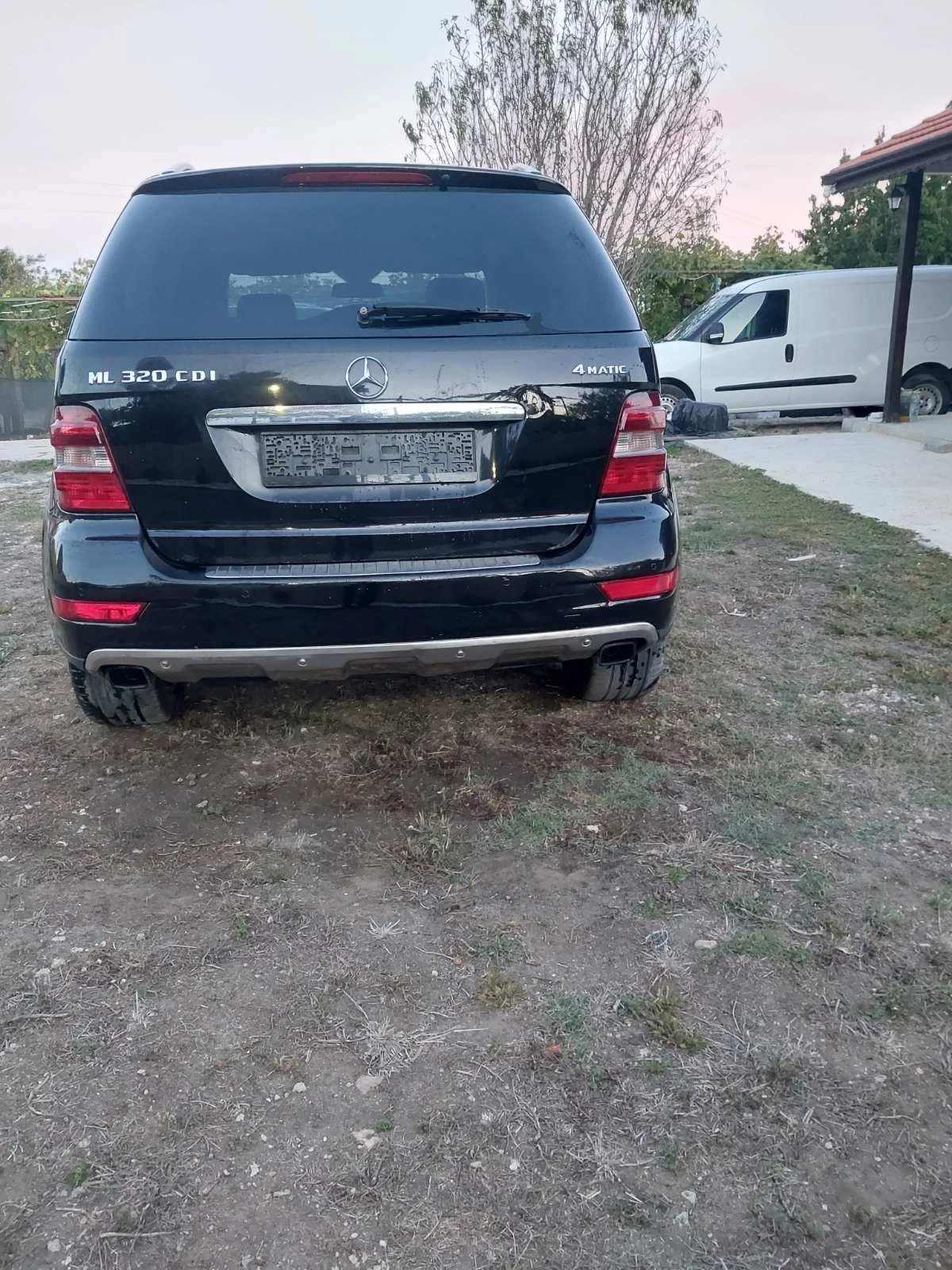 Mercedes-Benz ML 320, снимка 8 - Автомобили и джипове - 56564070