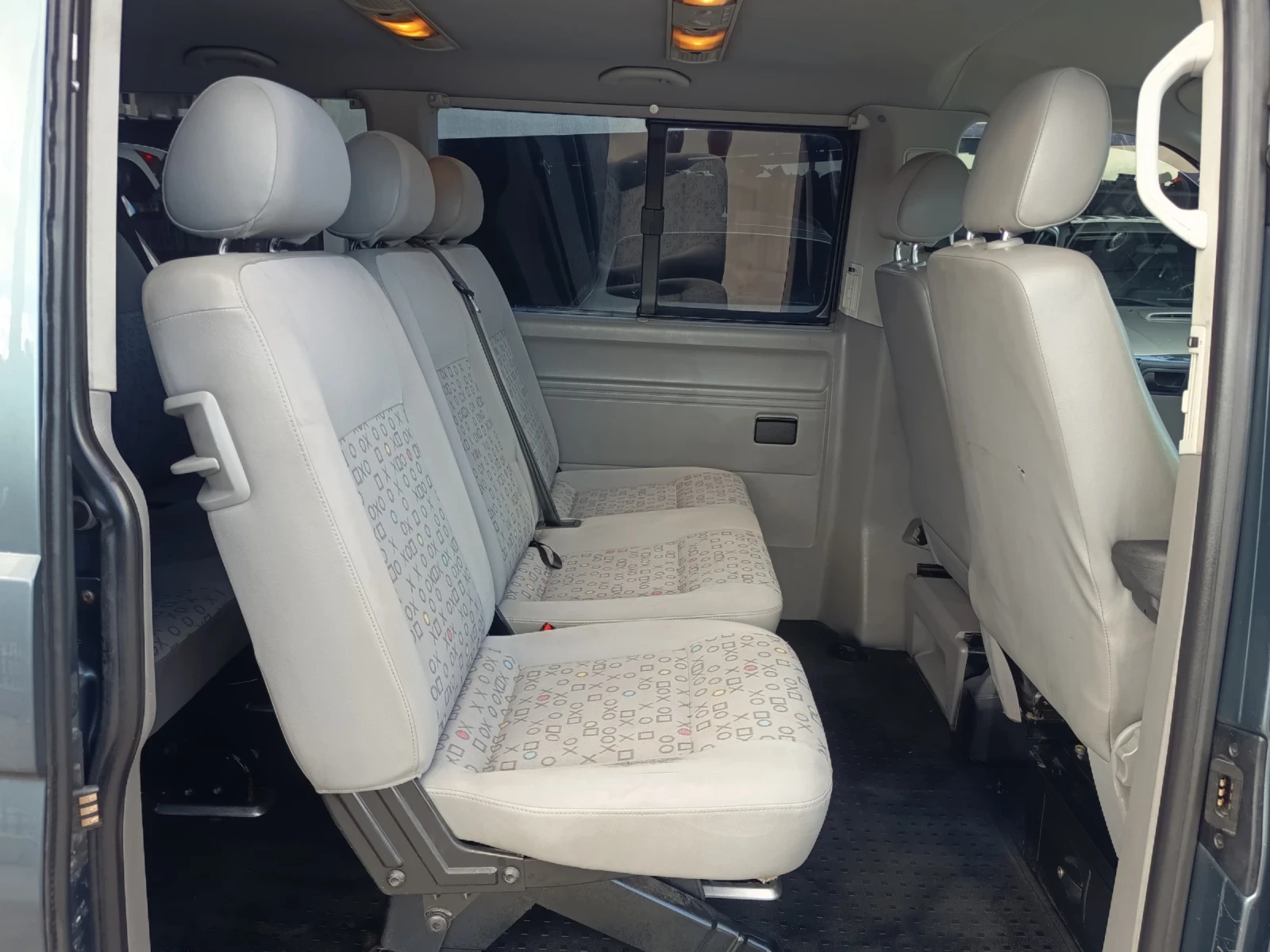VW T5 2.5tdi caravelle 4x4 , снимка 11 - Бусове и автобуси - 55954086