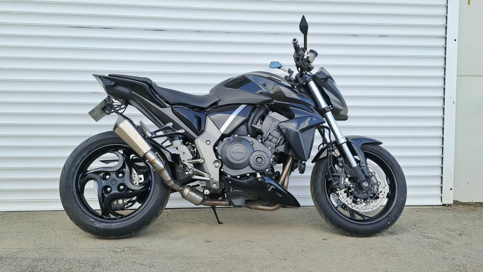 Honda Cb 1000R ABS, снимка 4 - Мотоциклети и мототехника - 54790480