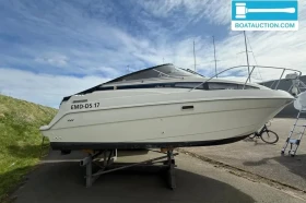 Моторна яхта Bayliner, снимка 1