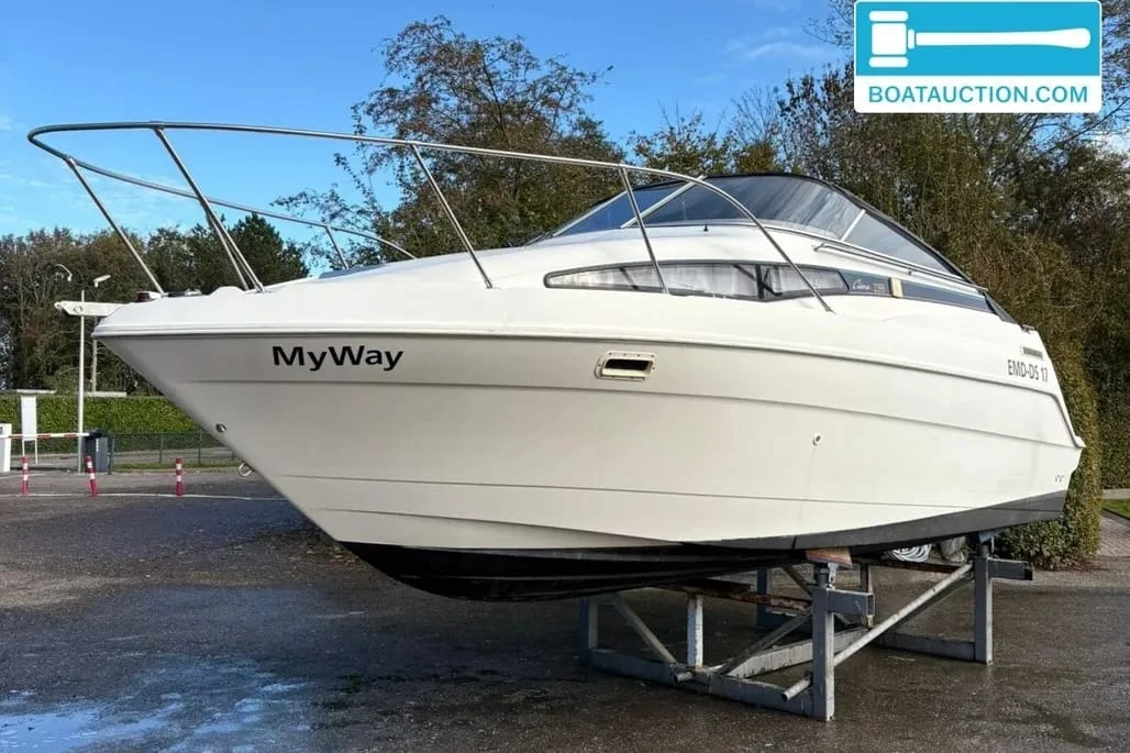Моторна яхта Bayliner, снимка 2 - Воден транспорт - 55723885