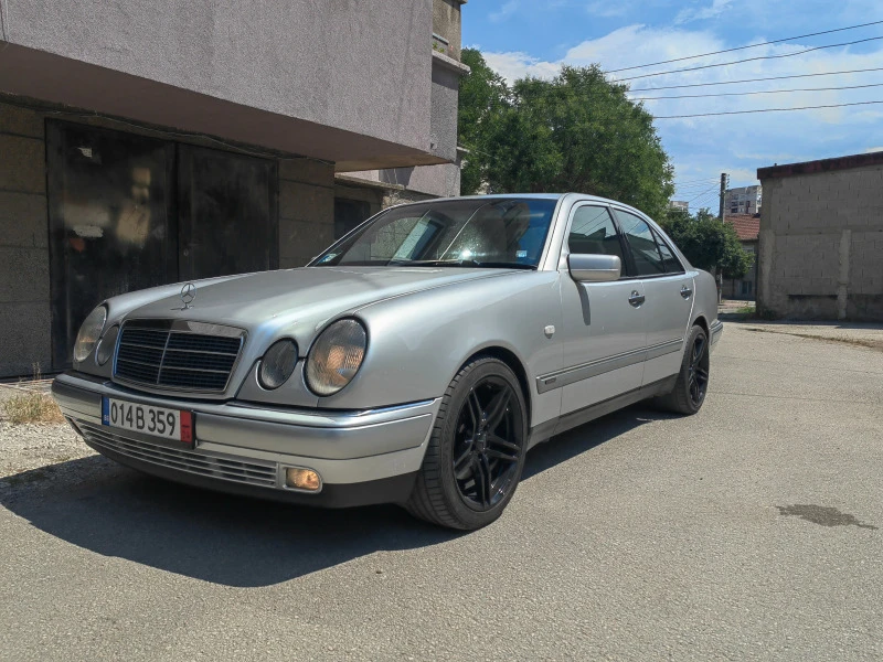 Mercedes-Benz E 300 E300 turbo diesel, снимка 1 - Автомобили и джипове - 46246879