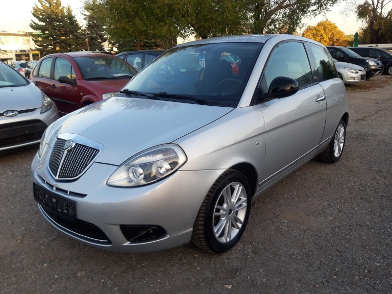 Lancia Ypsilon 1.4i* 78ps* GPL* UNYCA* , снимка 1 - Автомобили и джипове - 47751615