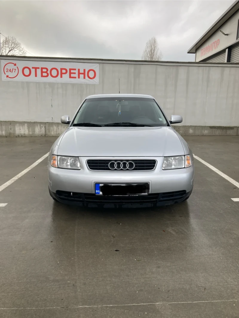 Audi A3 1.6i, снимка 1 - Автомобили и джипове - 48347529