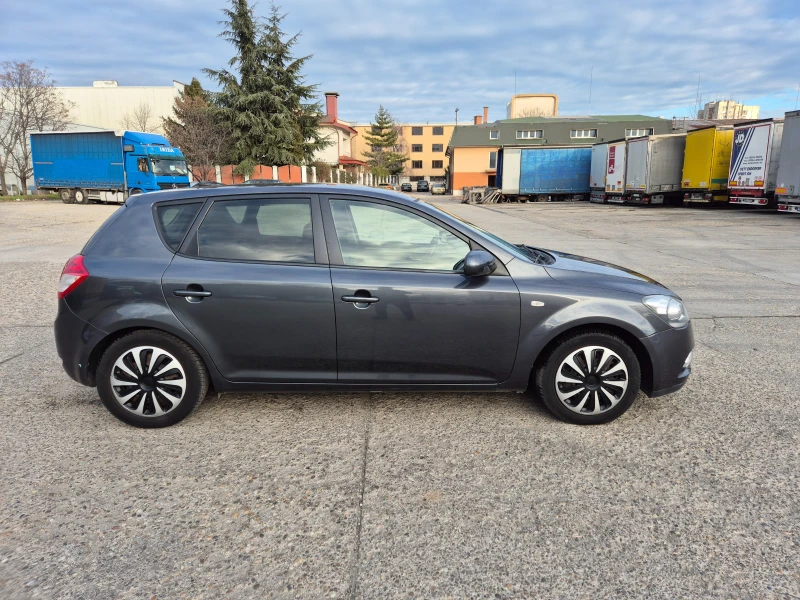 Kia Ceed 1.4i-ГАЗ-Италия , снимка 4 - Автомобили и джипове - 48802029