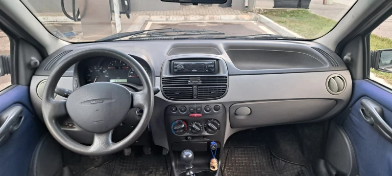 Fiat Punto, снимка 6 - Автомобили и джипове - 48816449