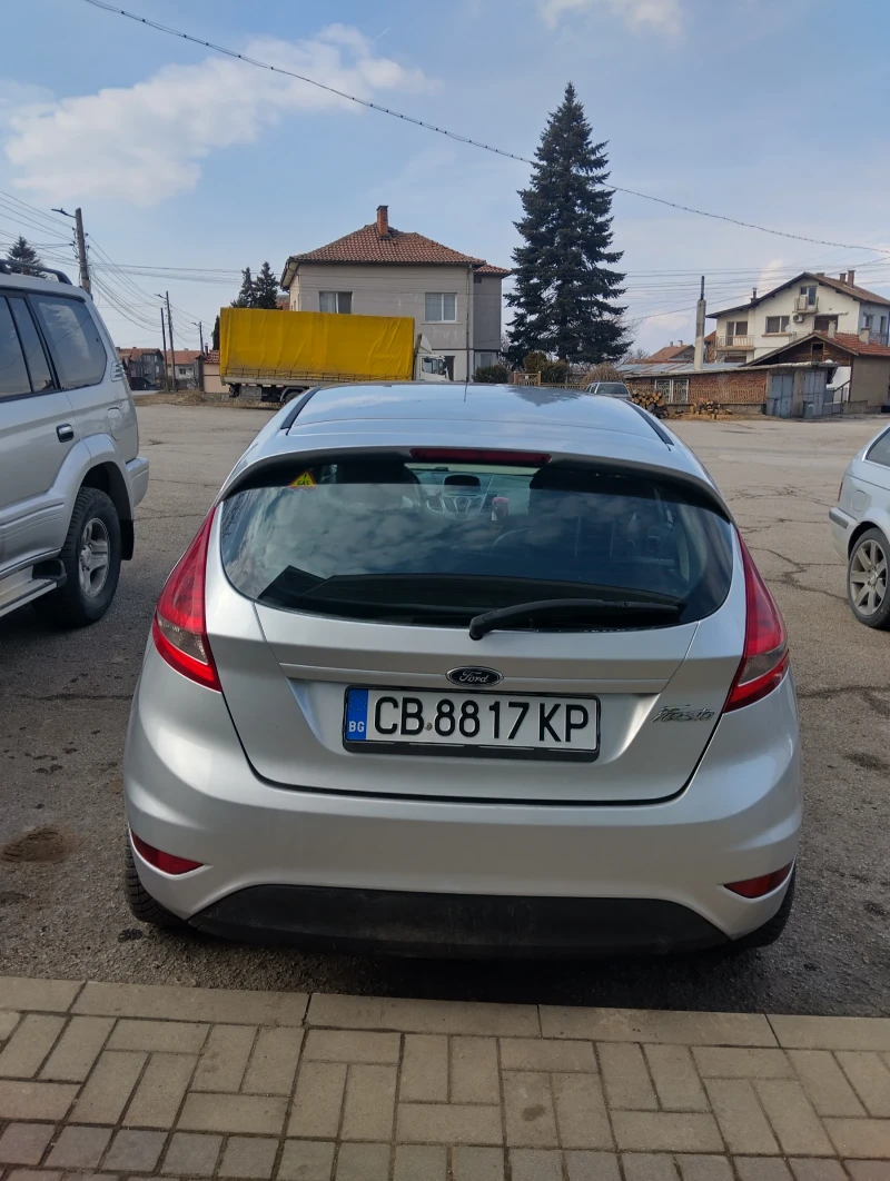 Ford Fiesta МК7, снимка 5 - Автомобили и джипове - 49472329