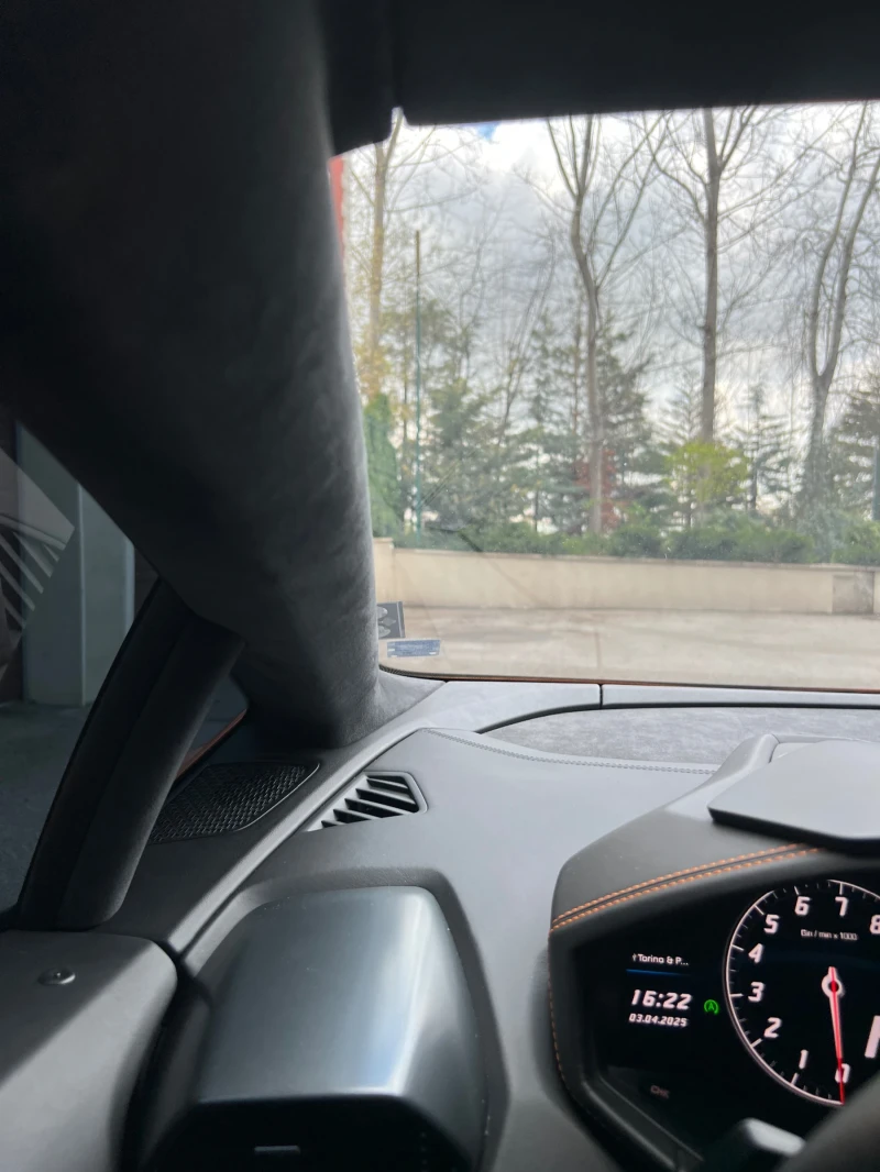 Lamborghini Huracan LP610-4  5, 2 V10, снимка 10 - Автомобили и джипове - 52591159
