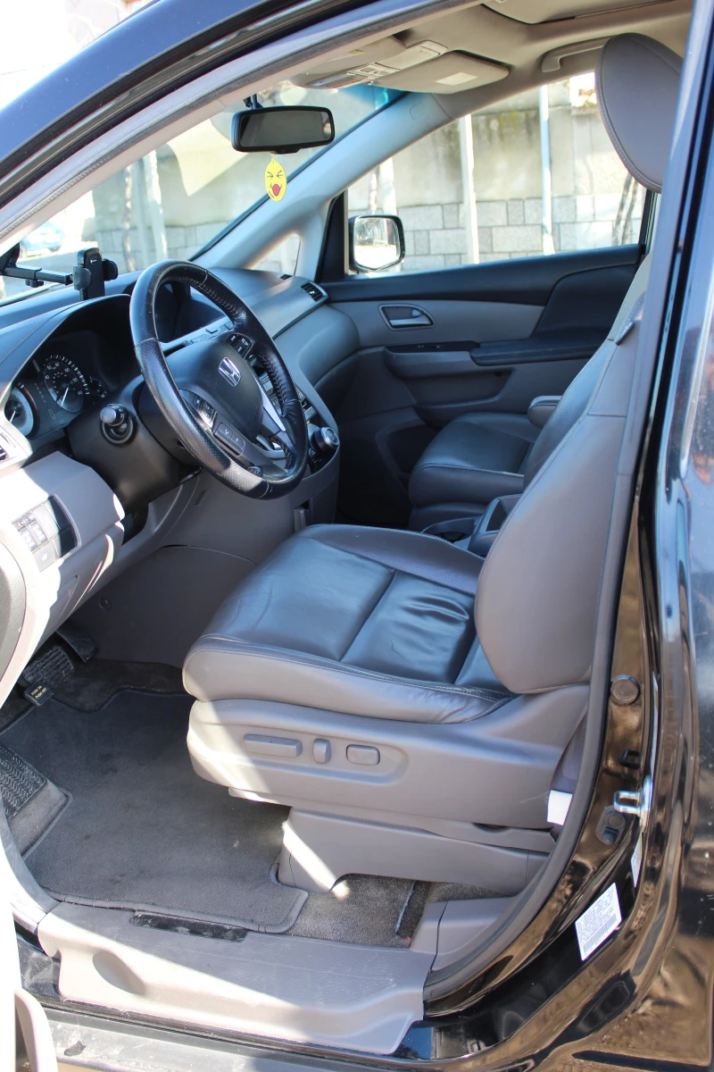 Honda Odyssey Touring, снимка 9 - Автомобили и джипове - 51961271