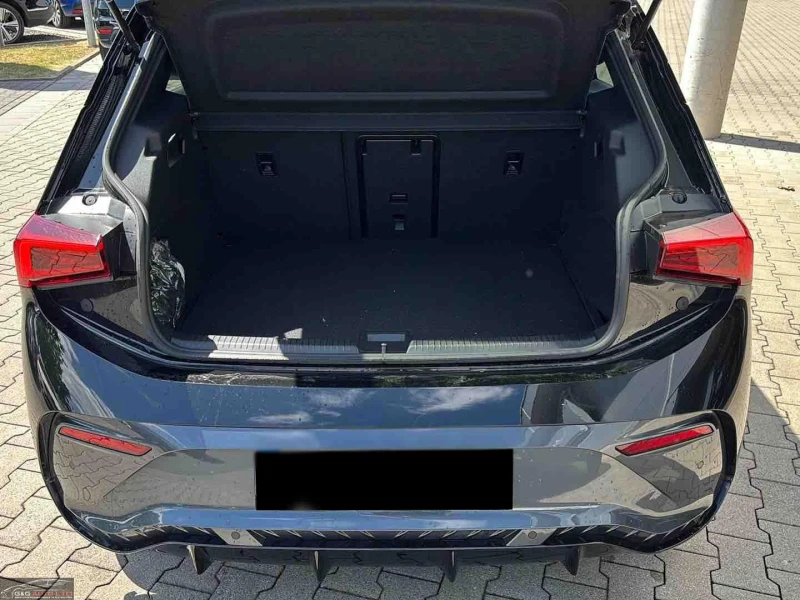 Cupra Born VZ/326HP/PANO/HEAD-UP/AMBI/360/CARPLAY/179f, снимка 8 - Автомобили и джипове - 50685574