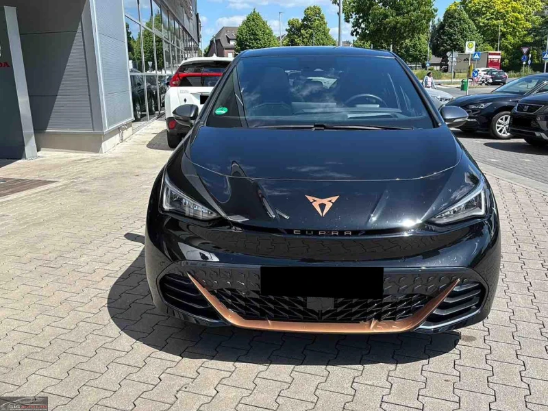 Cupra Born VZ/326HP/PANO/HEAD-UP/AMBI/360/CARPLAY/179f, снимка 2 - Автомобили и джипове - 50685574