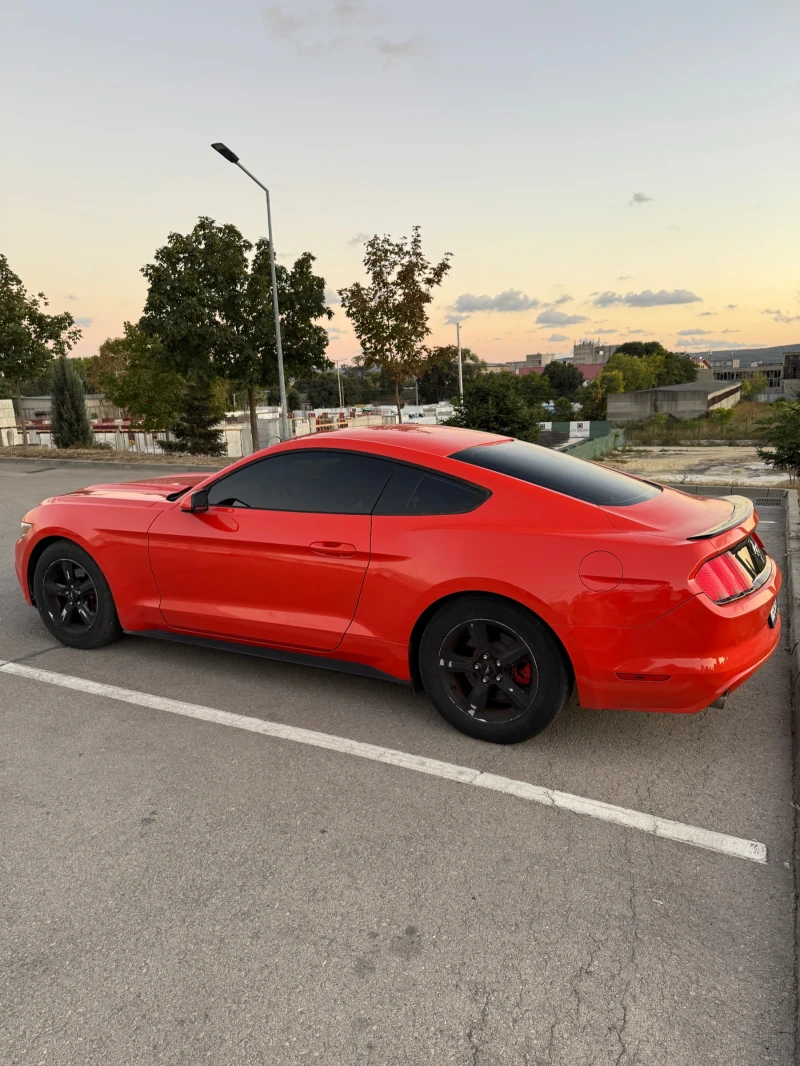 Ford Mustang, снимка 2 - Автомобили и джипове - 52517515