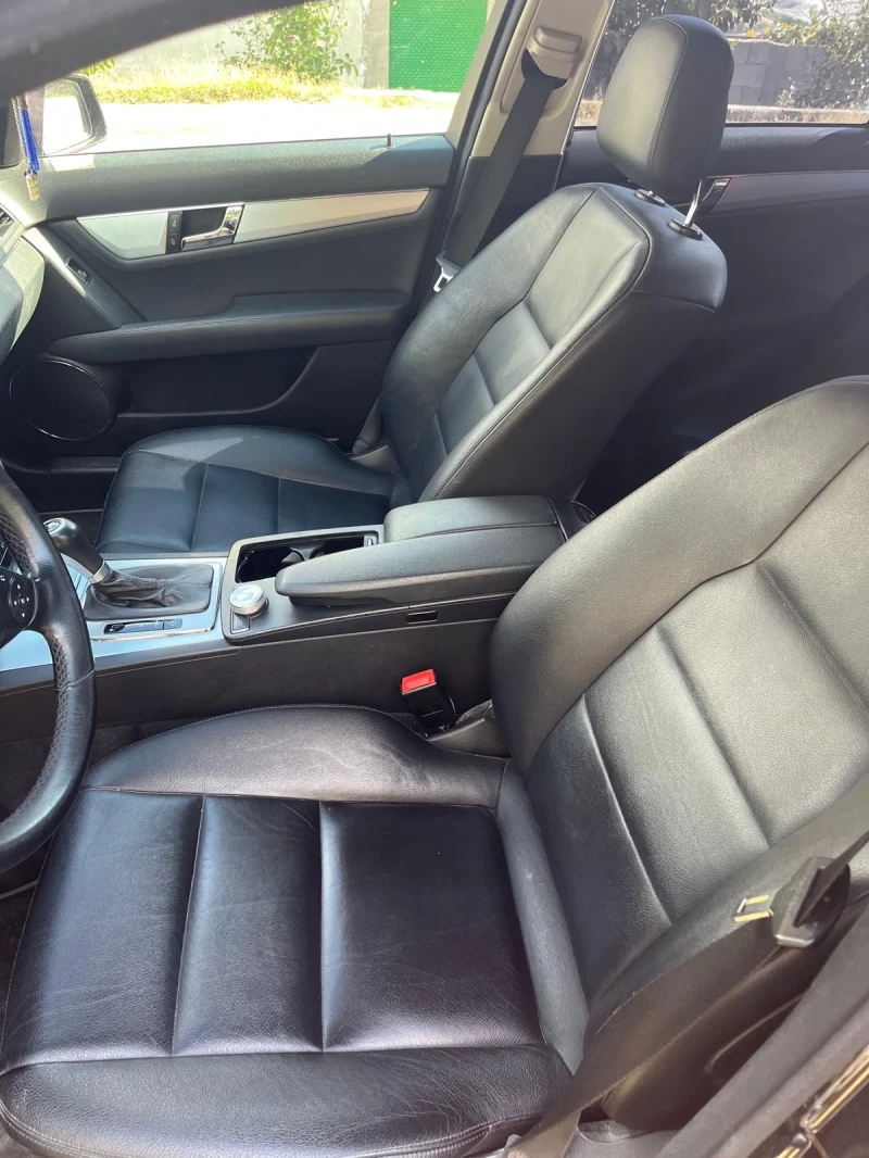 Mercedes-Benz C 350, снимка 7 - Автомобили и джипове - 52356793