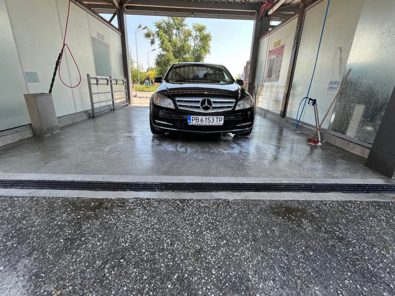Mercedes-Benz C 350, снимка 4 - Автомобили и джипове - 52356793