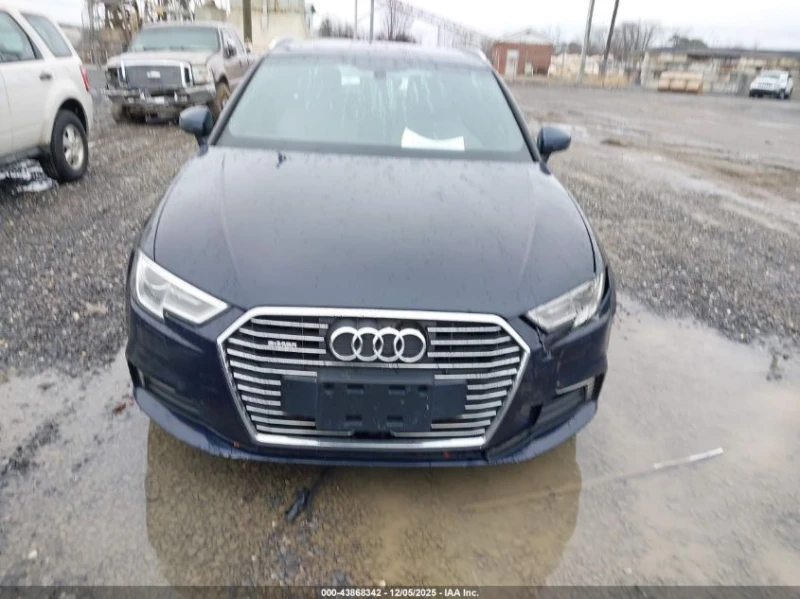 Audi E-Tron 1.4L I-4 DI, DOHC, VVT, TURBO, 150HP Front Wheel, снимка 4 - Автомобили и джипове - 53077082