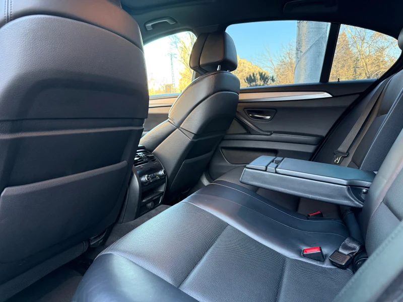 BMW 550 M/XD/DIGITAL/GERMANY/HUD/360CAMERA/ОБДУХ/LIZING/, снимка 10 - Автомобили и джипове - 53159726