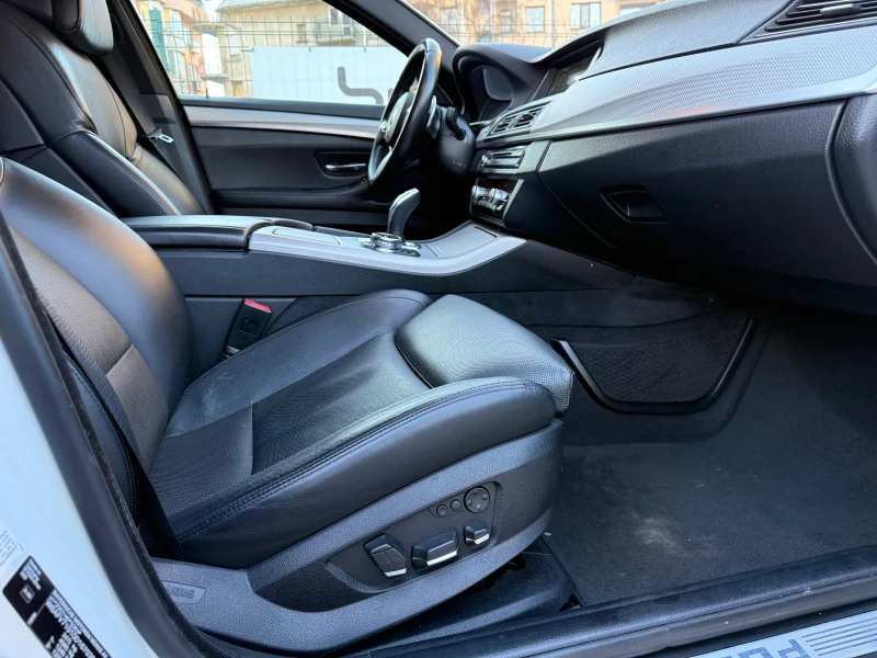 BMW 550 M/XD/DIGITAL/GERMANY/HUD/360CAMERA/ОБДУХ/LIZING/, снимка 14 - Автомобили и джипове - 53159726