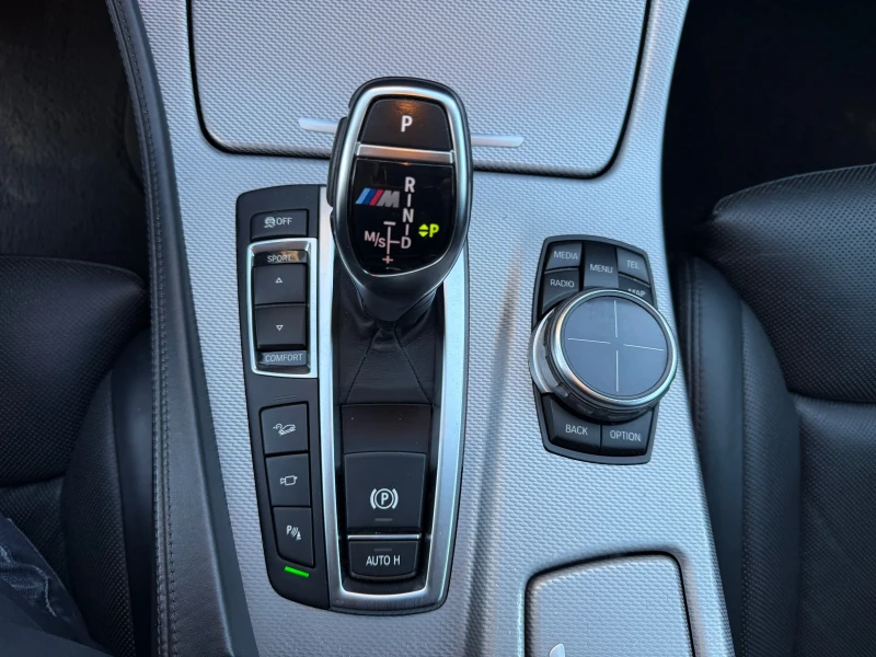 BMW 550 M/XD/DIGITAL/GERMANY/HUD/360CAMERA/ОБДУХ/LIZING/, снимка 16 - Автомобили и джипове - 53159726