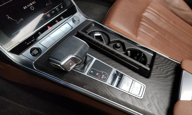 Audi A6 A6 (C8) 45 Tfsi Premium , снимка 8 - Автомобили и джипове - 53361092