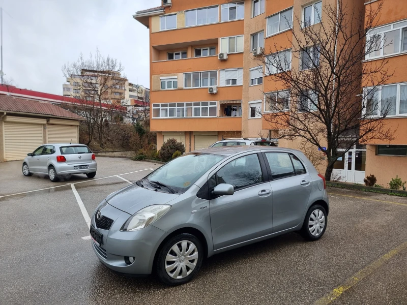 Toyota Yaris 1.3 vvt-i , снимка 2 - Автомобили и джипове - 53372402