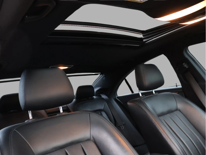 Mercedes-Benz CLS 400 4MATIC* Black on Black* Подгрев* Масажи* Пера* , снимка 10 - Автомобили и джипове - 53521394