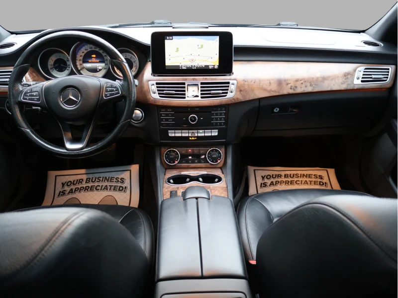 Mercedes-Benz CLS 400 4MATIC* Black on Black* Подгрев* Масажи* Пера* , снимка 8 - Автомобили и джипове - 53521394