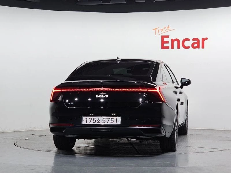 Kia K8 * SIGNATURE* SPECIAL* 2.5* 2WD* ЦЕНАДОБГ!, снимка 3 - Автомобили и джипове - 55594999