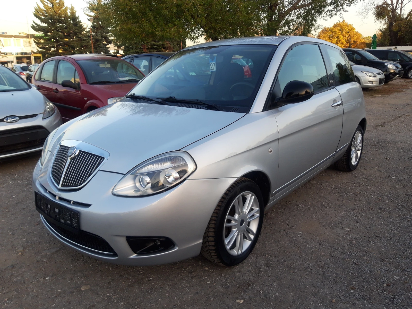 Lancia Ypsilon 1.4i* 78ps* GPL* UNYCA*  - [1] 