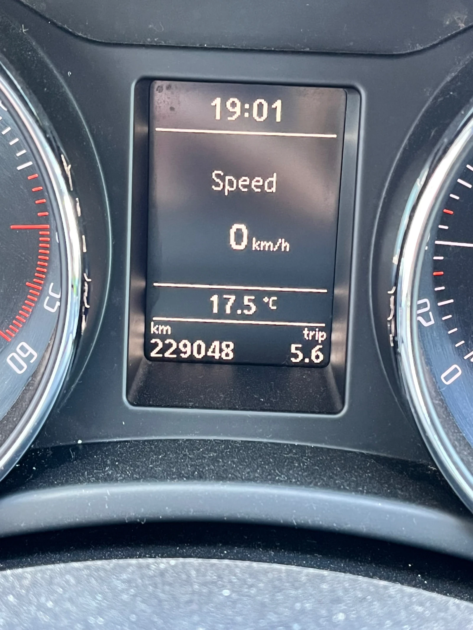 Skoda Superb  - изображение 8