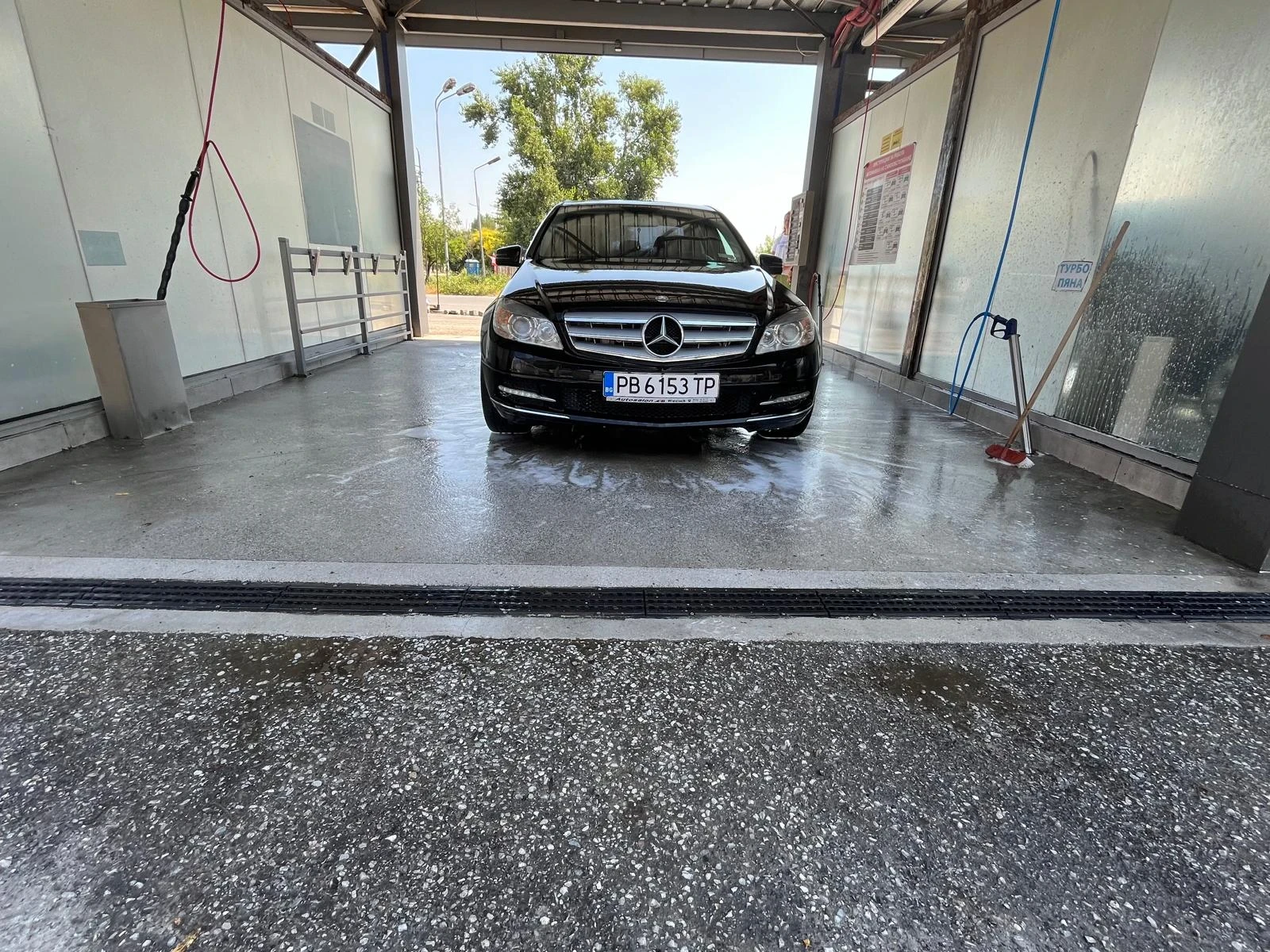Mercedes-Benz C 350  - изображение 4