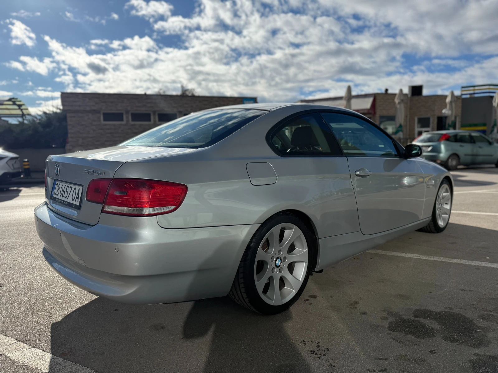 BMW 320 6 МЕСЕЦА ГАРАНЦИЯ/2.0D 177к.с. Автоматик/Coupe - изображение 4