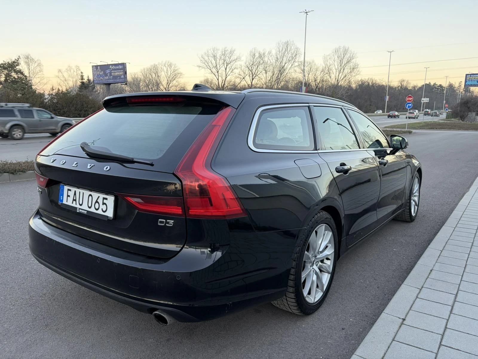 Volvo V90 D3 MOMENTUM | Mobile.bg � ����������� 3